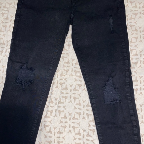 BLACK DISTRESSED AMERICAN EAGLE JEGGING - Picture 2 of 10